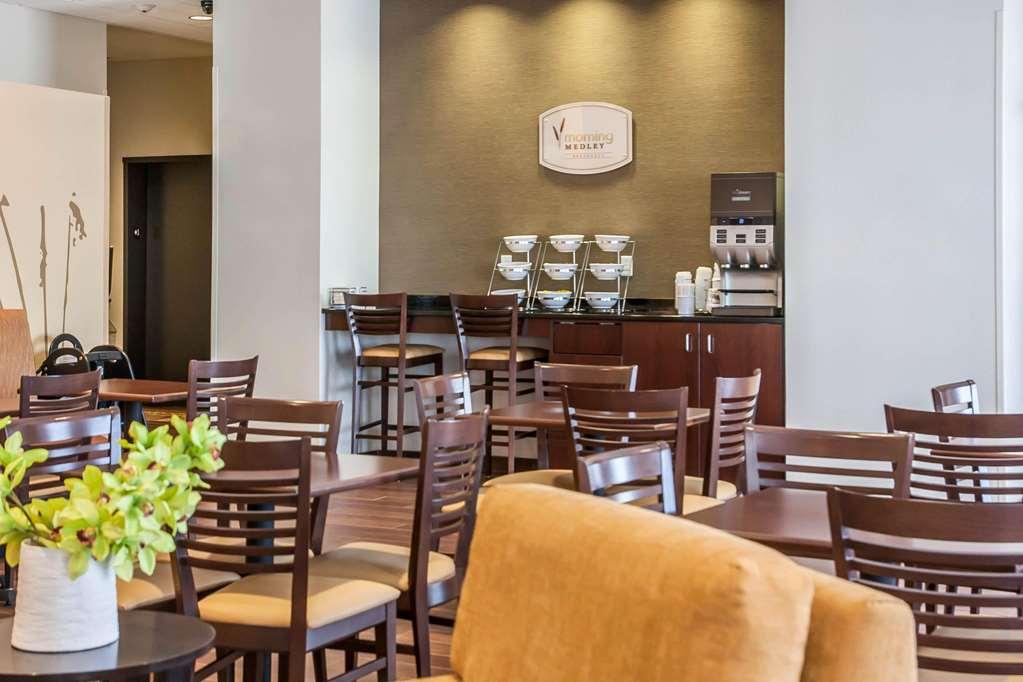 Sleep Inn & Suites Devils Lake Restaurace fotografie