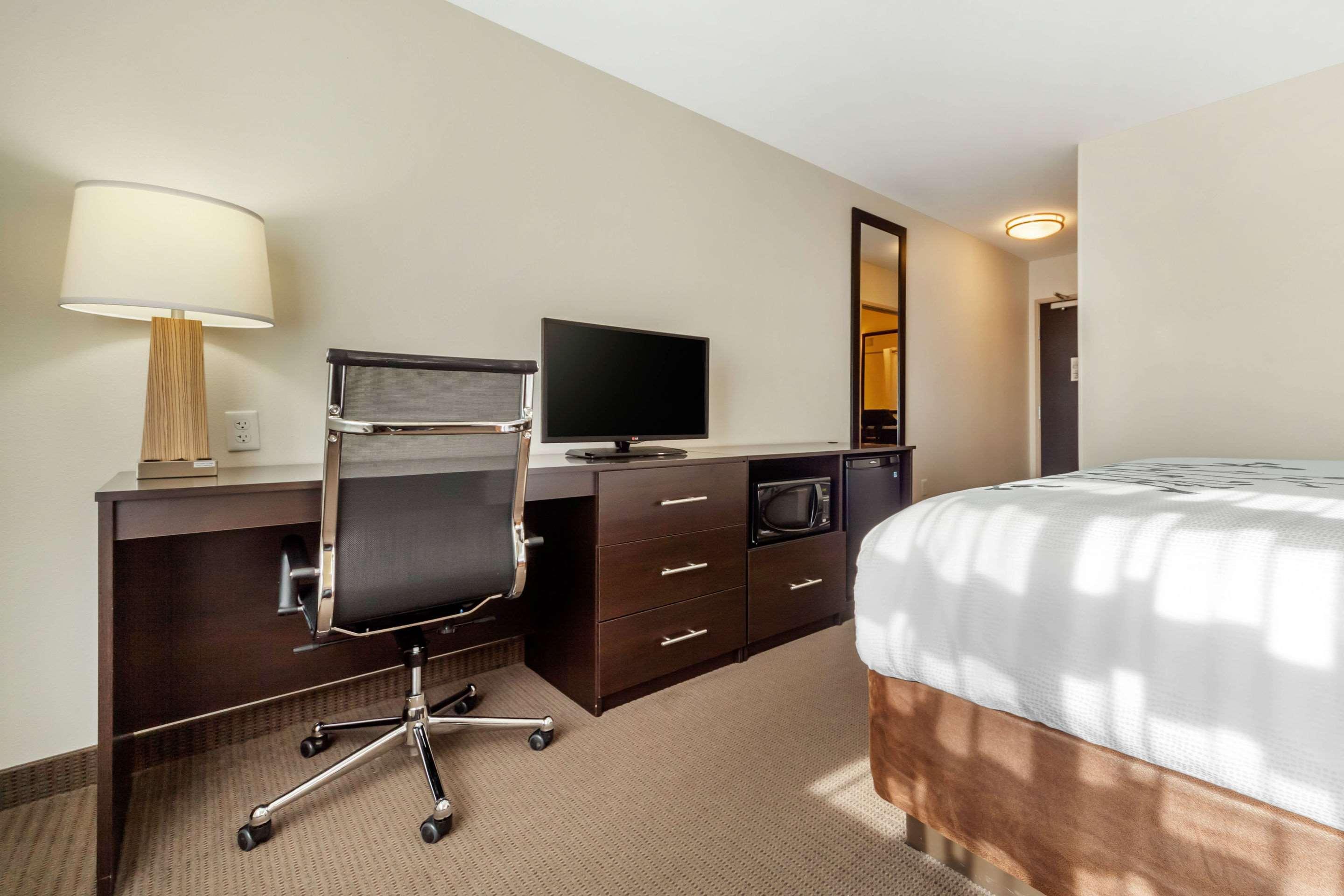 Sleep Inn & Suites Devils Lake Exteriér fotografie